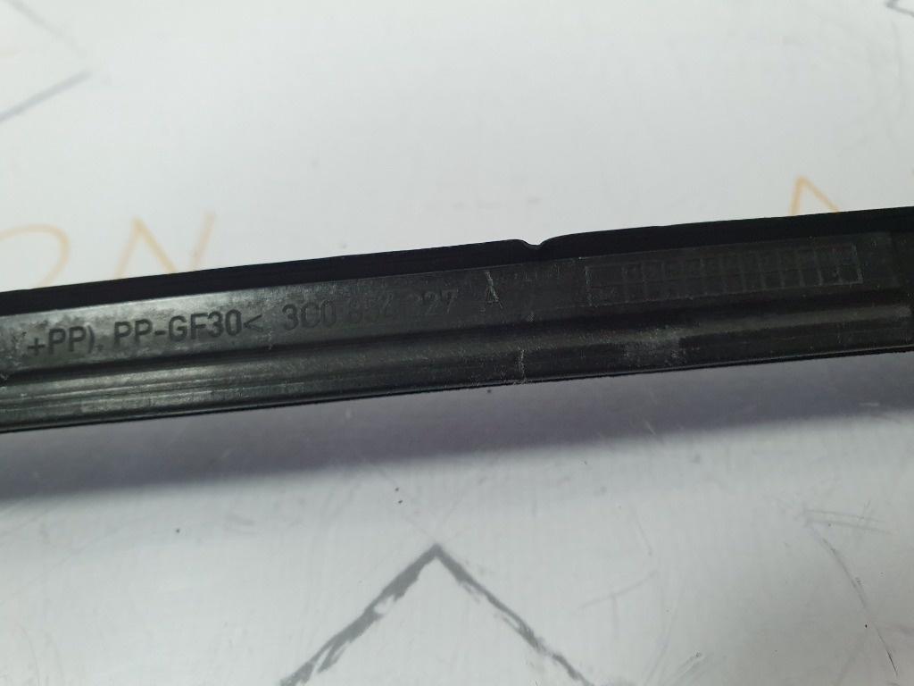 Cheder parbriz stanga VOLKSWAGEN PASSAT Variant 3C5 2005 - 2011 3C0854327A