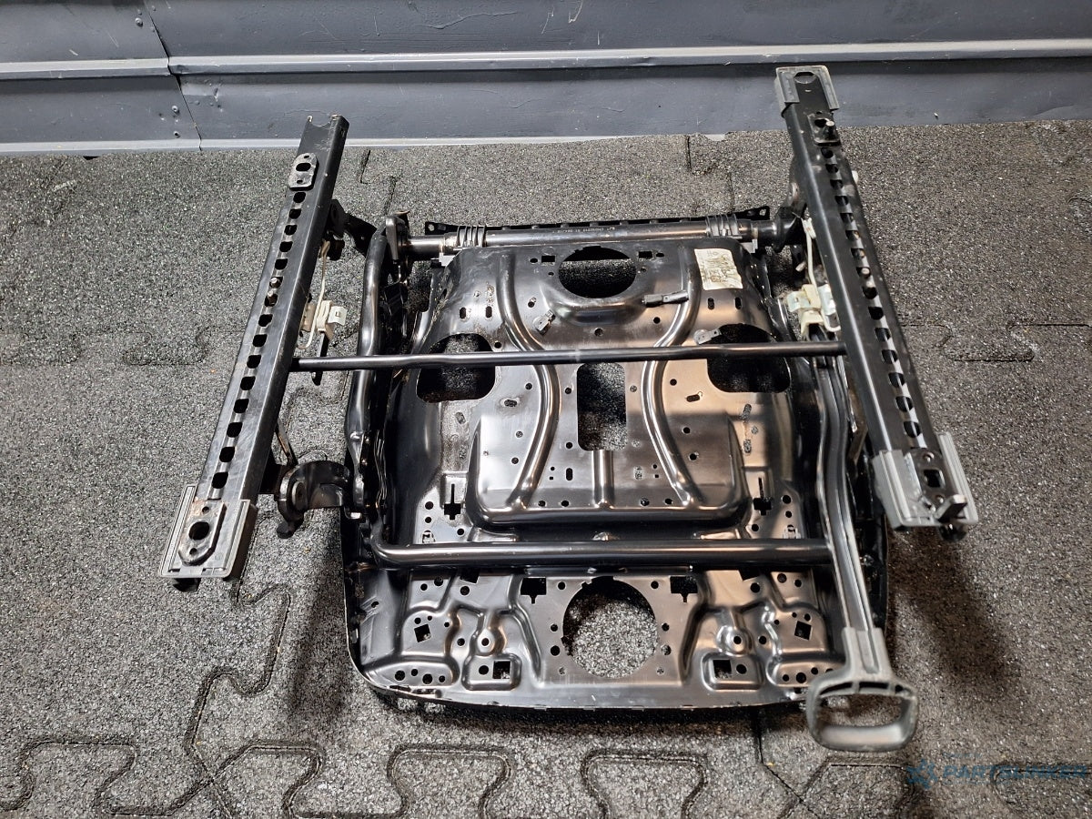 Armatura scaun stanga VOLKSWAGEN PASSAT B8 2014 - 2023 5Q4881105M