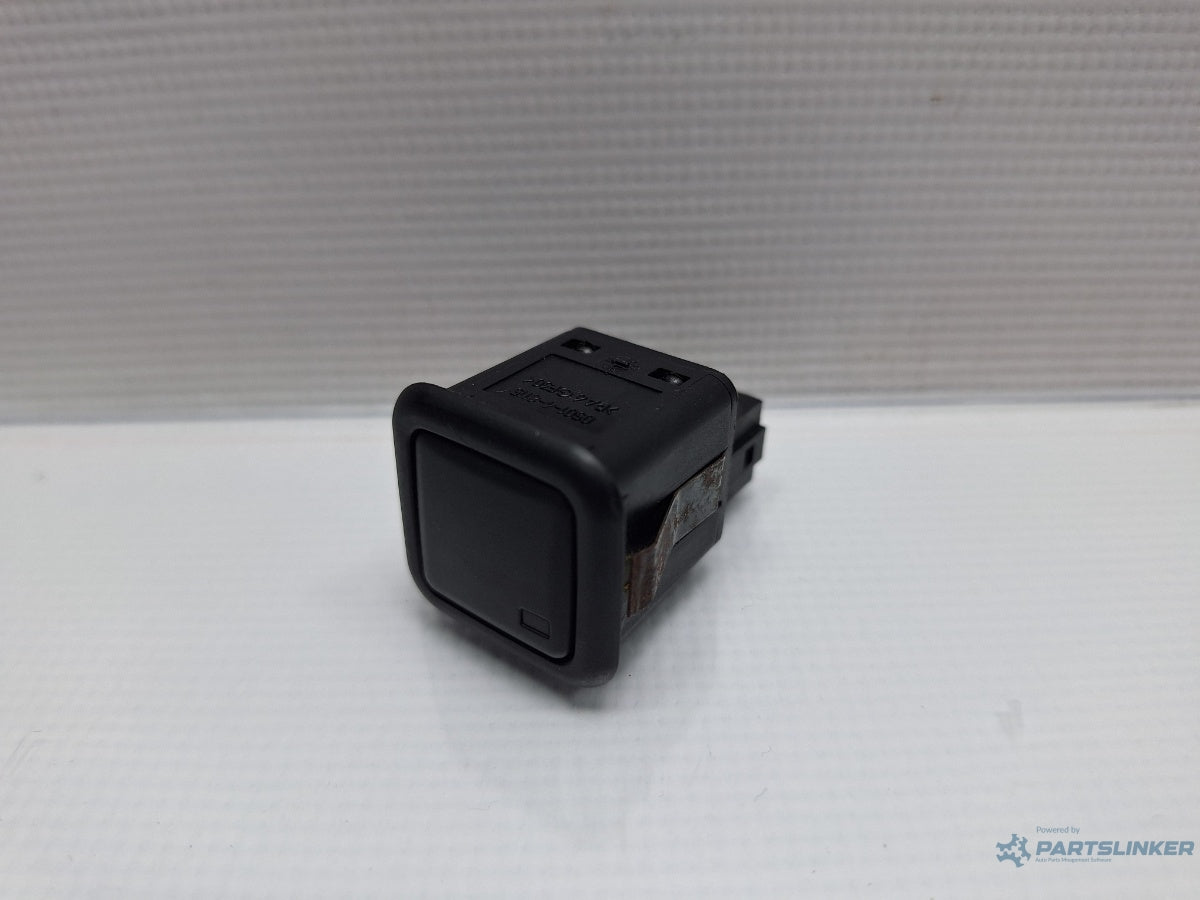 Buton pentru apel de urgenta VOLKSWAGEN PASSAT Variant 3G5 2014 - > TDI CRLB, DBGA, DFGA JKV959008A