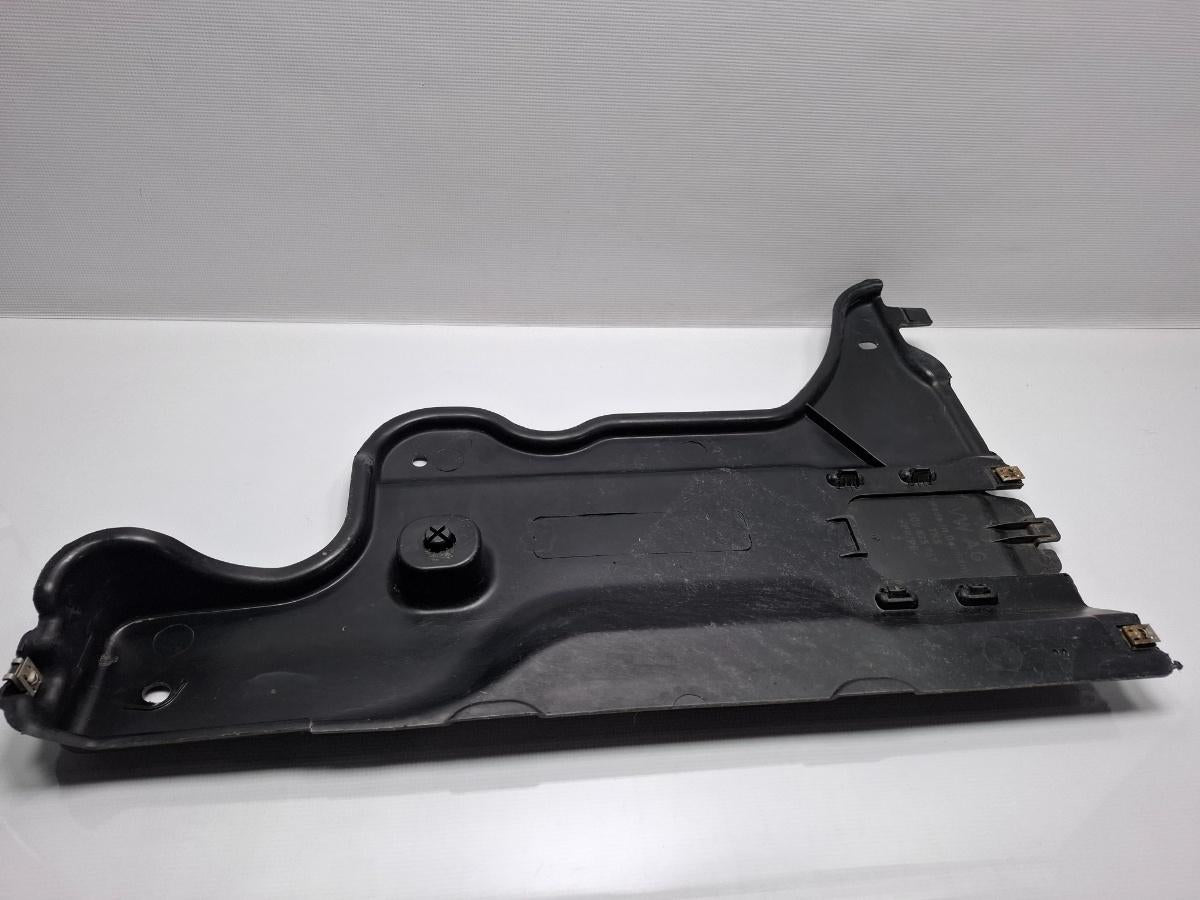 Suport scut VOLKSWAGEN PASSAT Variant 3G5 2014 - > TDI CRLB, DBGA, DFGA 3Q0825102C