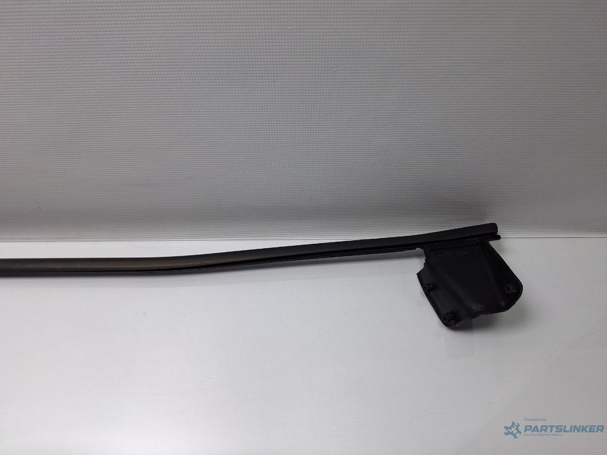 Perie geam usa stanga fata SEAT LEON II 1P1 2005 - 2013 TDI BKC, BLS, BXE 1P0837477