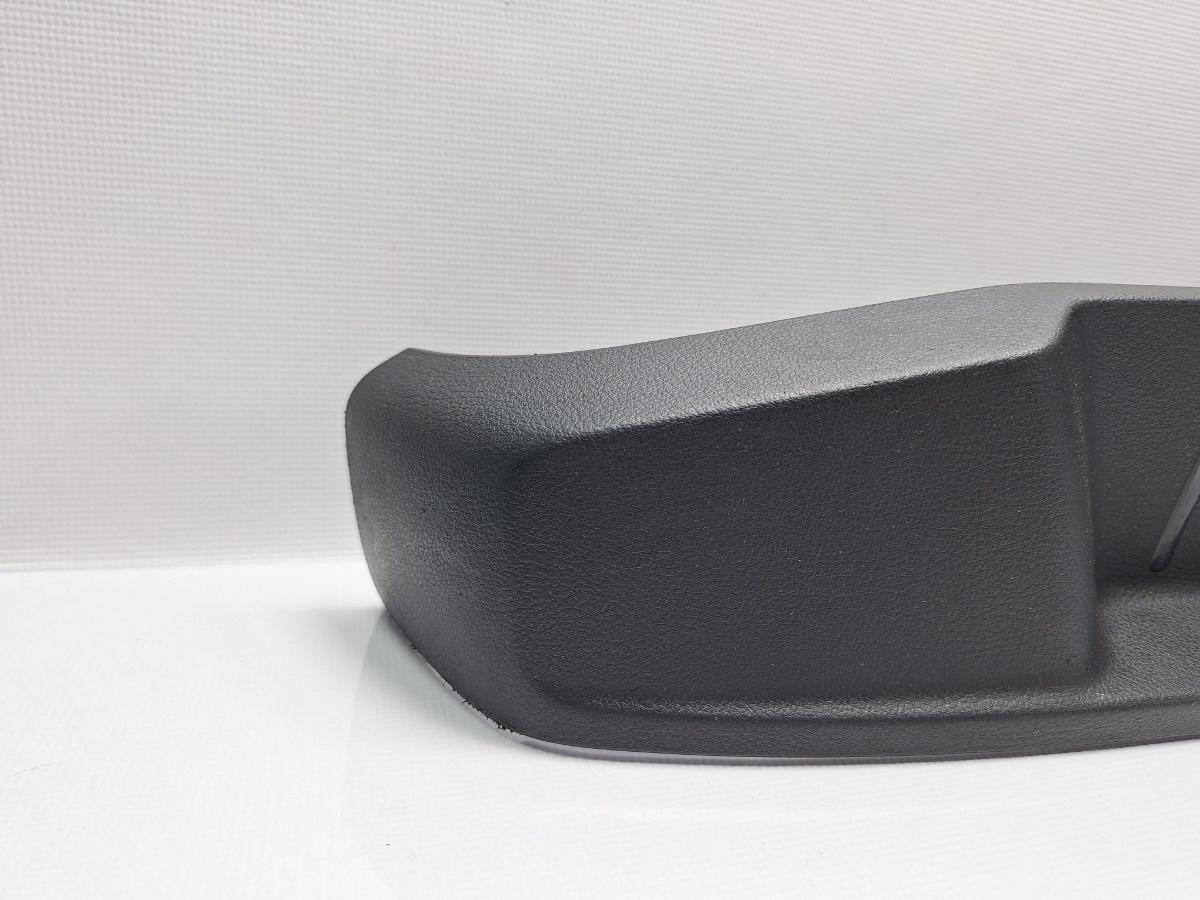 Capac ornament scaun stanga fata VOLKSWAGEN PASSAT Variant 3G5 2014 - > 2.0 TDI CRLB, DBGA, DFGA 3G0881317