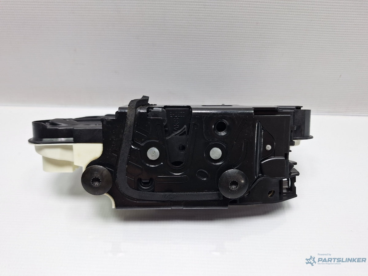 Broasca usa stanga fata VOLKSWAGEN PASSAT CC 357 2008 - 2012 TSI CCZB 5N1837015C