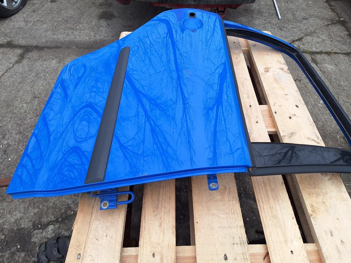 Usa dreapta spate VOLKSWAGEN POLO 9N 2001 - 2009 ALBASTRU LA5F