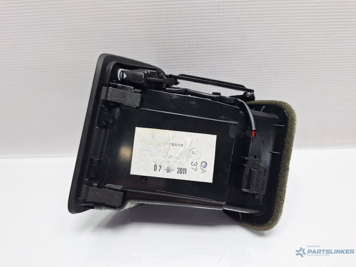 Grila ventilatie stanga VOLKSWAGEN PASSAT CC 357 2008 - 2012 TSI CCZB 3AB819701A