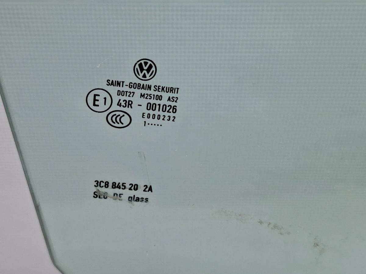 Geam dreapta fata VOLKSWAGEN PASSAT CC 357 2008 - 2012 TSI CCZB SAINT-GOBAIN 43R - 001026 3C8845202A