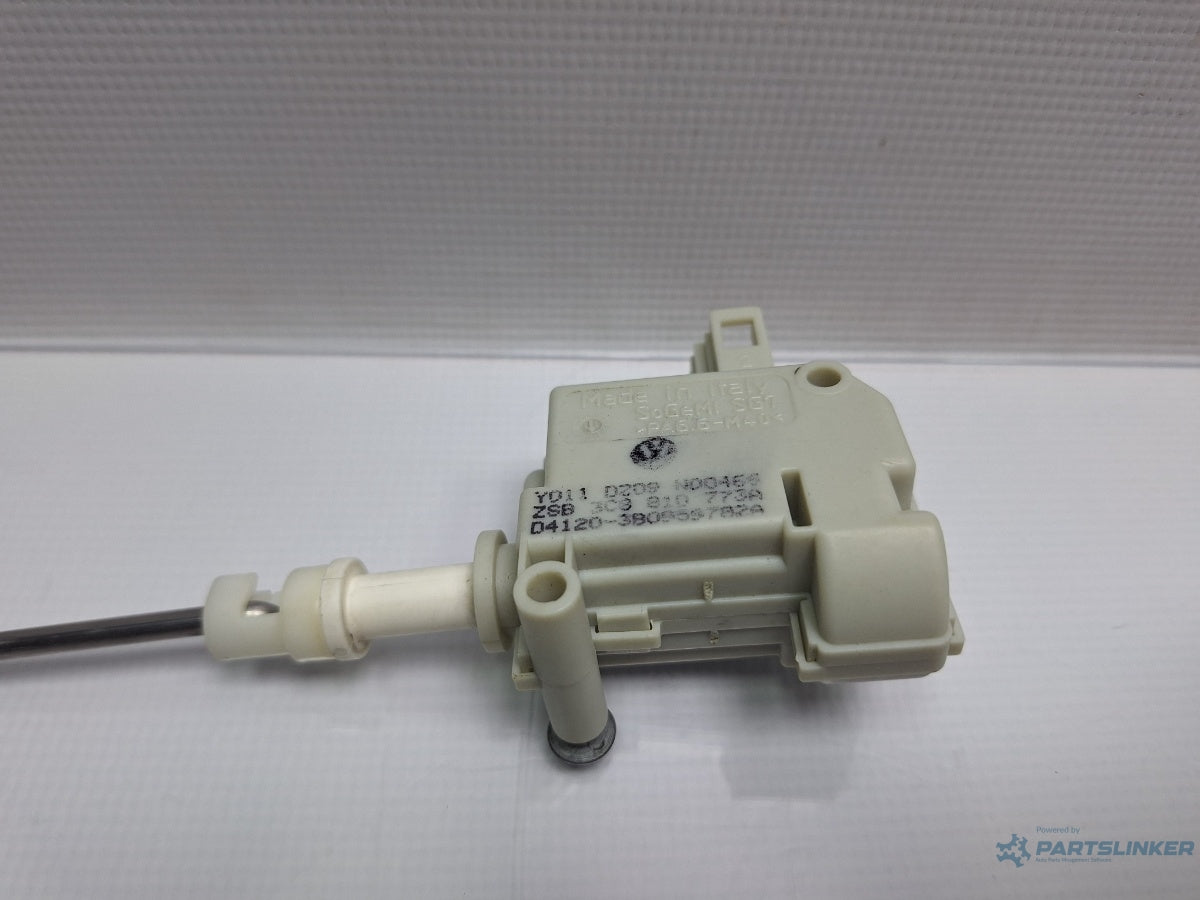 Actuator inchidere centralizata VOLKSWAGEN PASSAT CC 357 2008 - 2012 TSI CCZB 3C8810773A