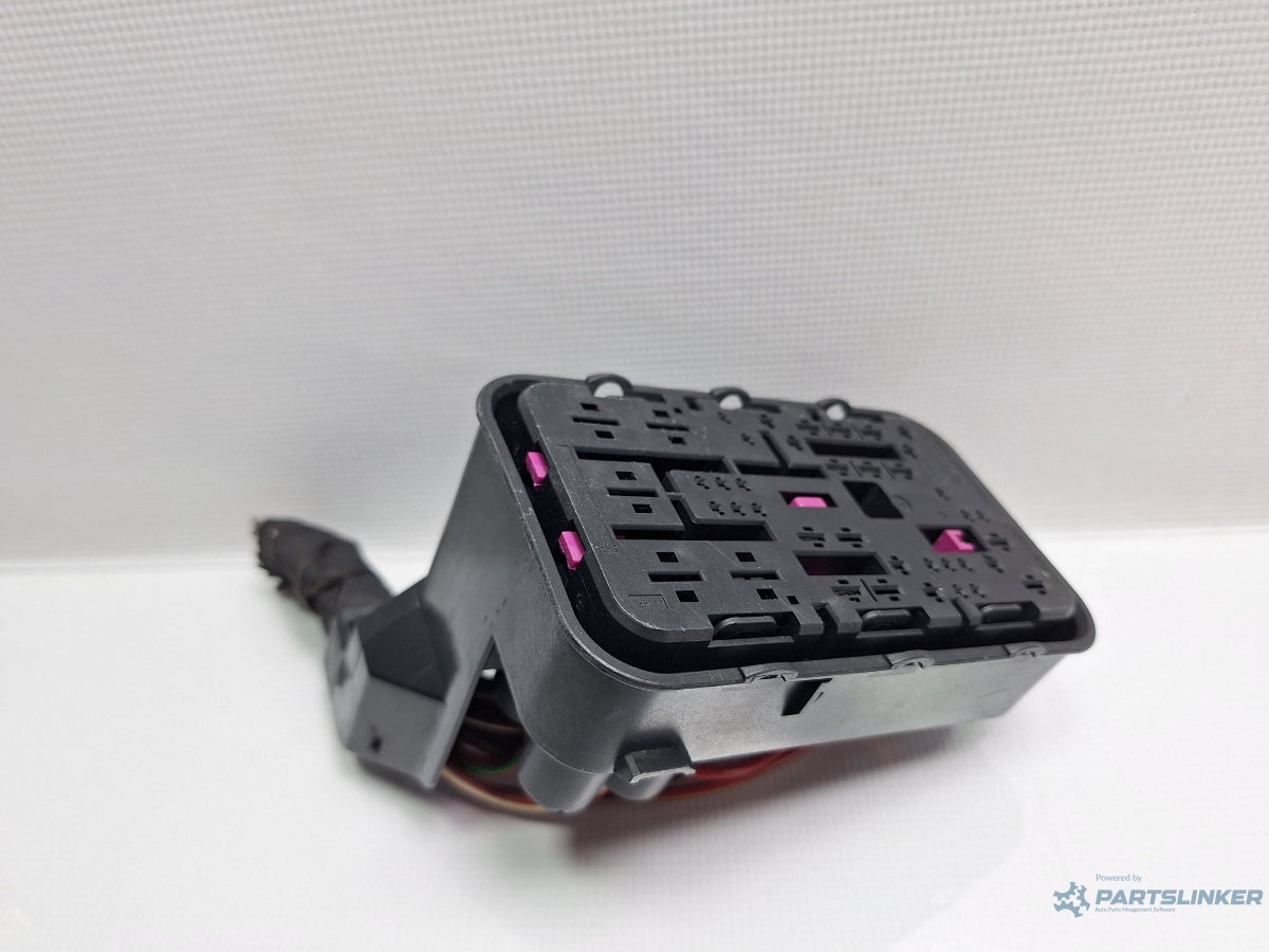 Mufa conector panou sigurante VOLKSWAGEN PASSAT CC 357 2008 - 2012 TSI CCZB 1K0937700B