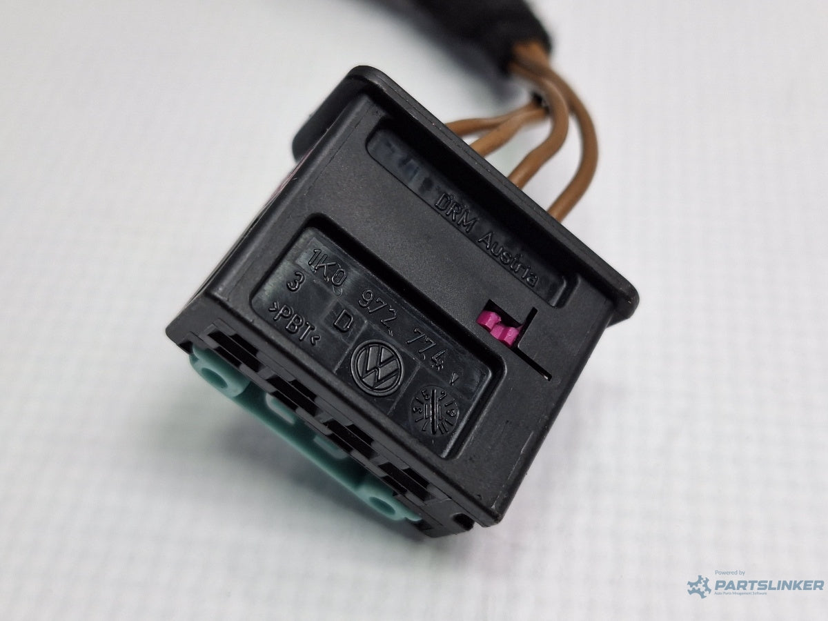 Mufa conector stop VOLKSWAGEN PASSAT CC 357 2008 - 2012 TSI CCZB 1K0972774