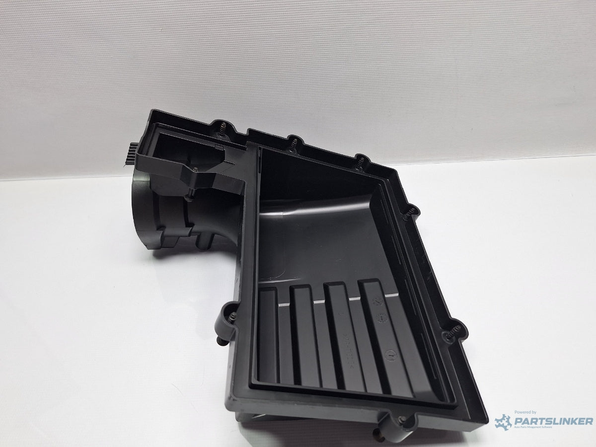 Capac filtru aer SKODA OCTAVIA Combi 5E5 2012 - > TDI CKFC, CRMB, CYKA 5Q0129607AA