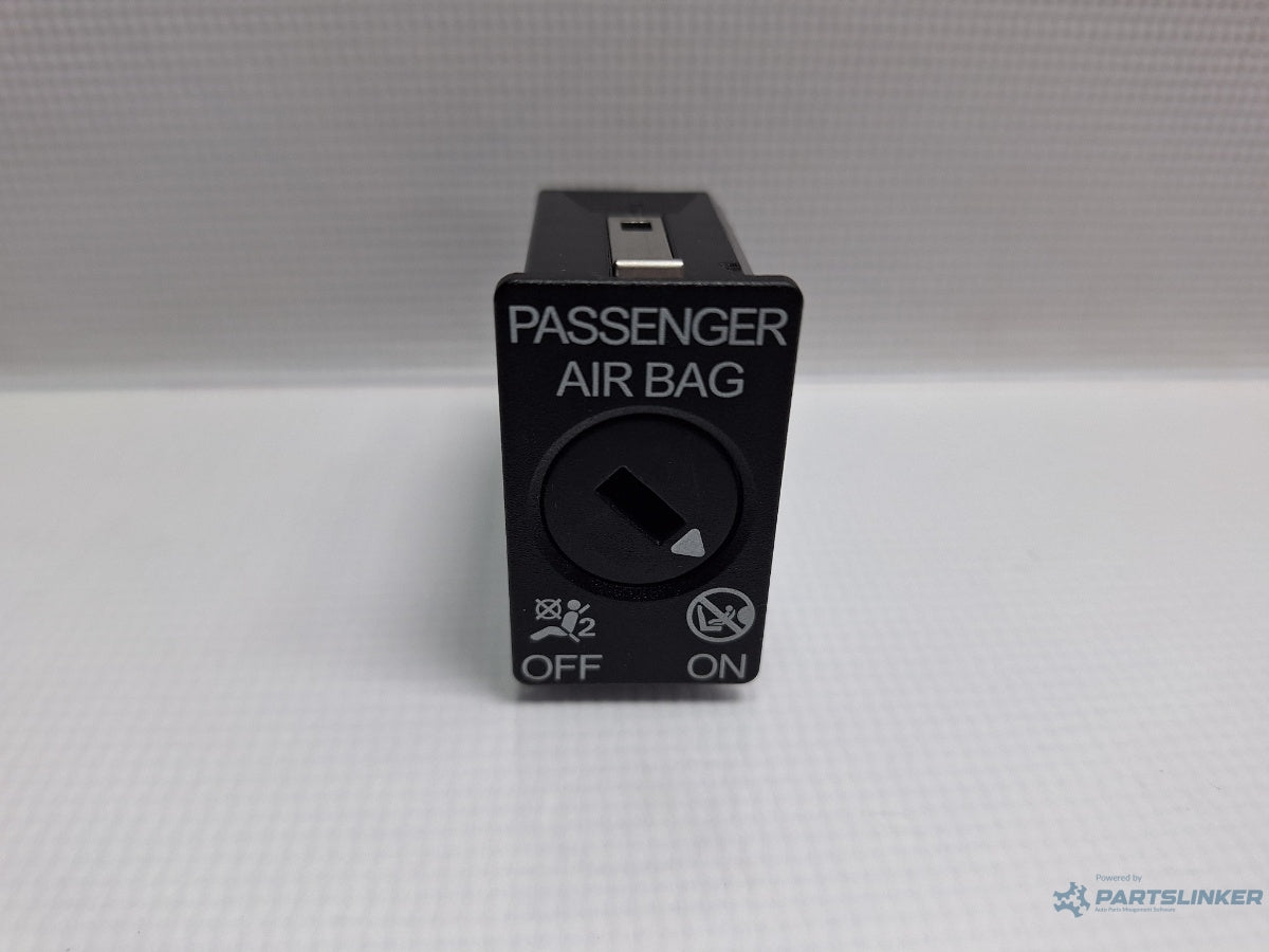 Buton airbag SKODA OCTAVIA Combi 5E5 2012 - > TDI CKFC, CRMB, CYKA 5C5919237