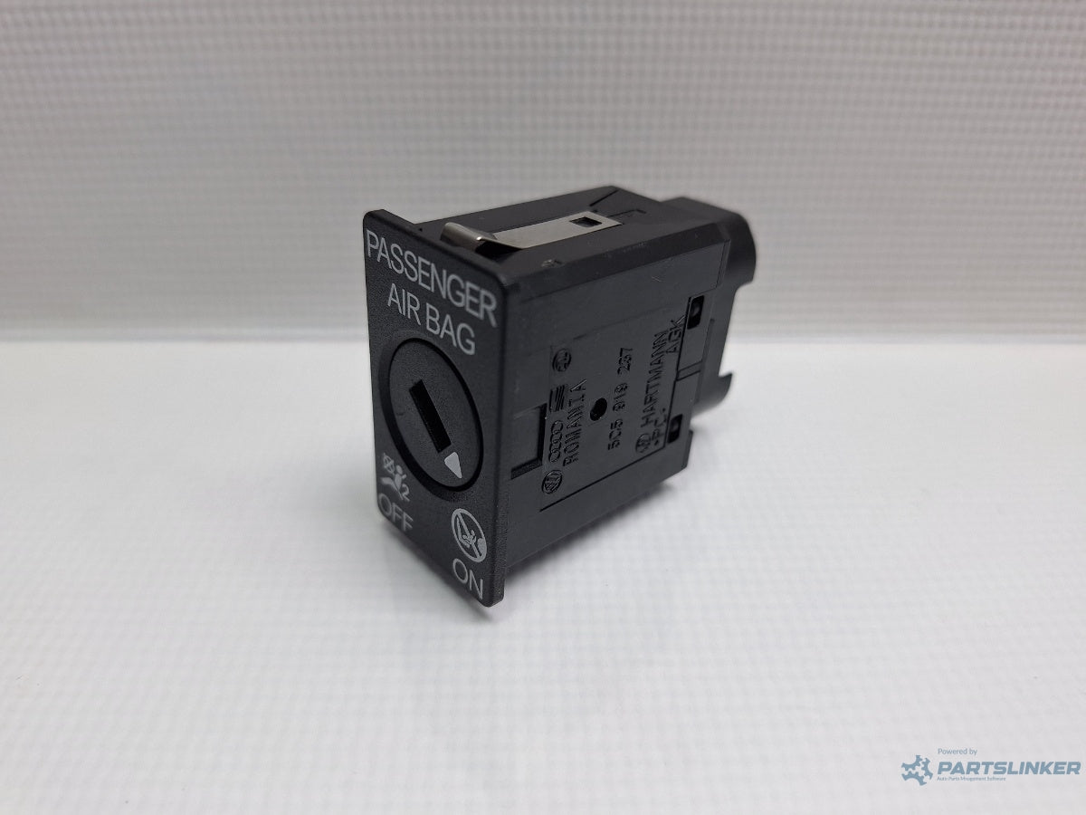 Buton airbag SKODA OCTAVIA Combi 5E5 2012 - > TDI CKFC, CRMB, CYKA 5C5919237