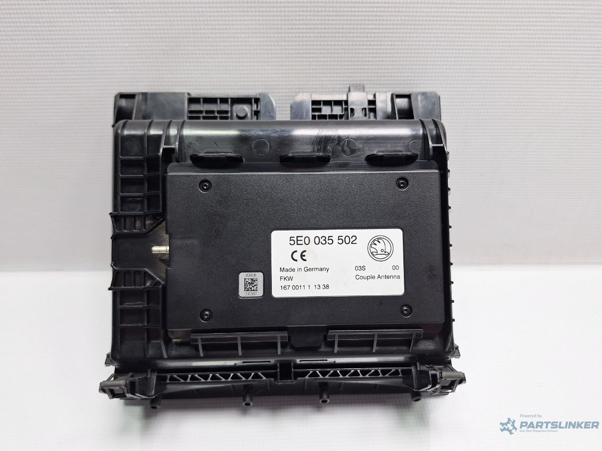 Scrumiera cu amplificator antena SKODA OCTAVIA Combi 5E5 2012 - > TDI CKFC, CRMB, CYKA 5E0035502