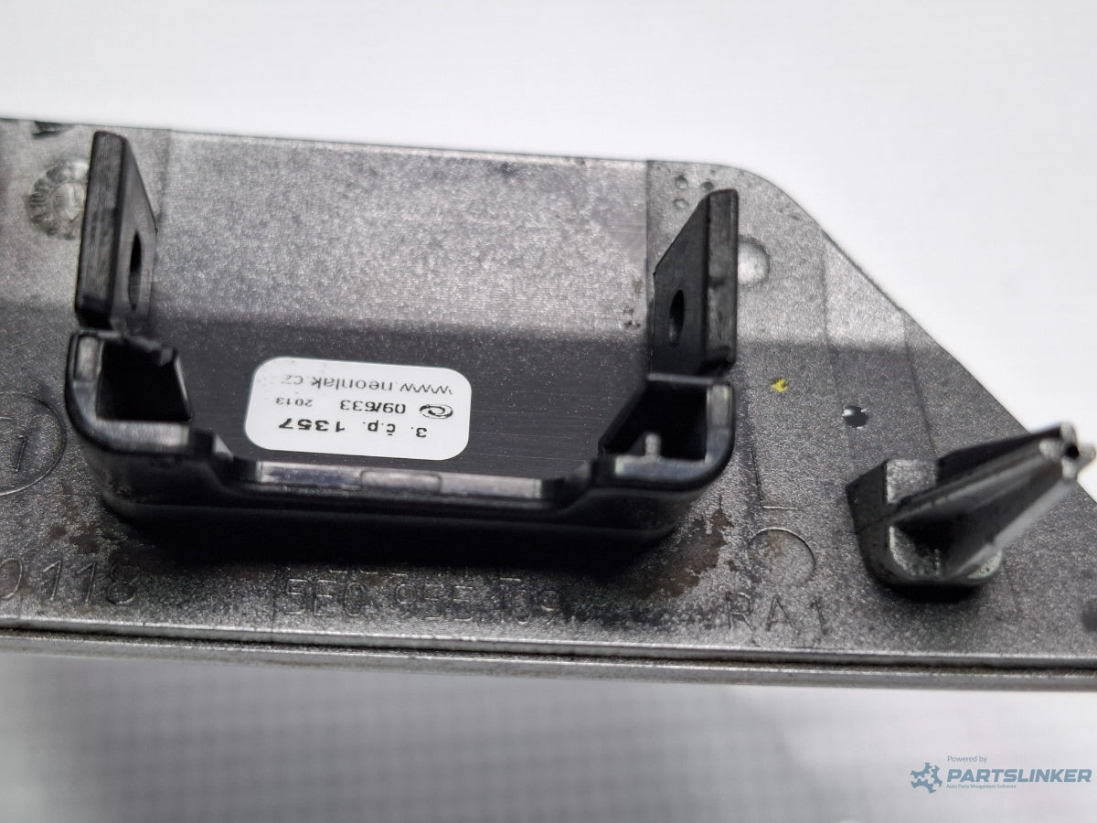 Capac spalator far SKODA OCTAVIA Combi 5E5 2012 - > TDI CKFC, CRMB, CYKA 5E0955109