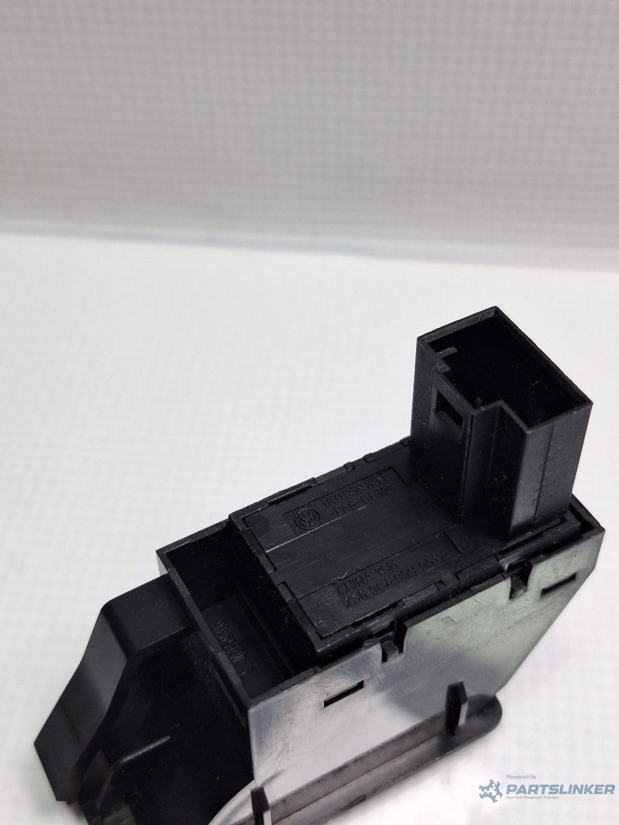 Buton haion VOLKSWAGEN JETTA IV 162, 163, AV3, AV2 2009 - > TDI CAYC 5C6959551A