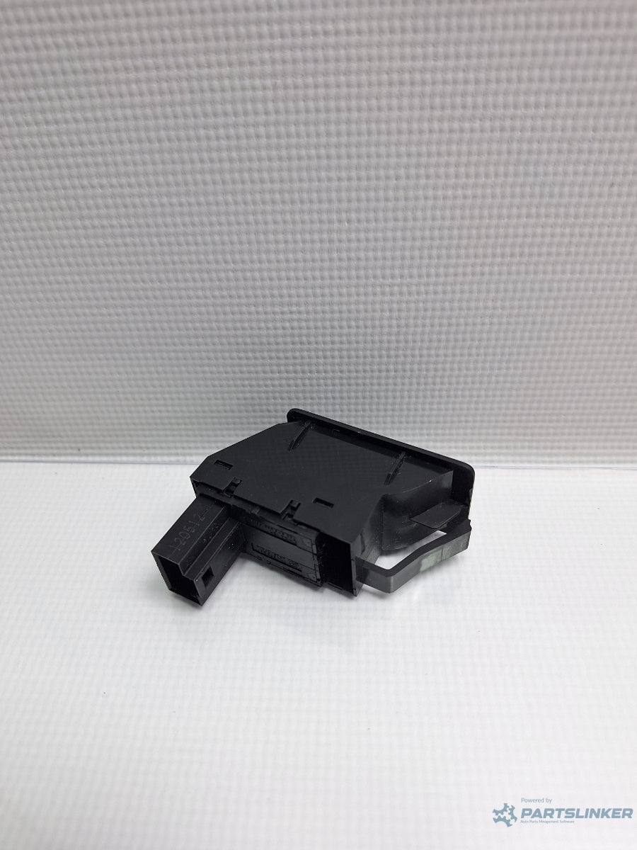 Buton haion VOLKSWAGEN JETTA IV 162, 163, AV3, AV2 2009 - > TDI CAYC 5C6959551A