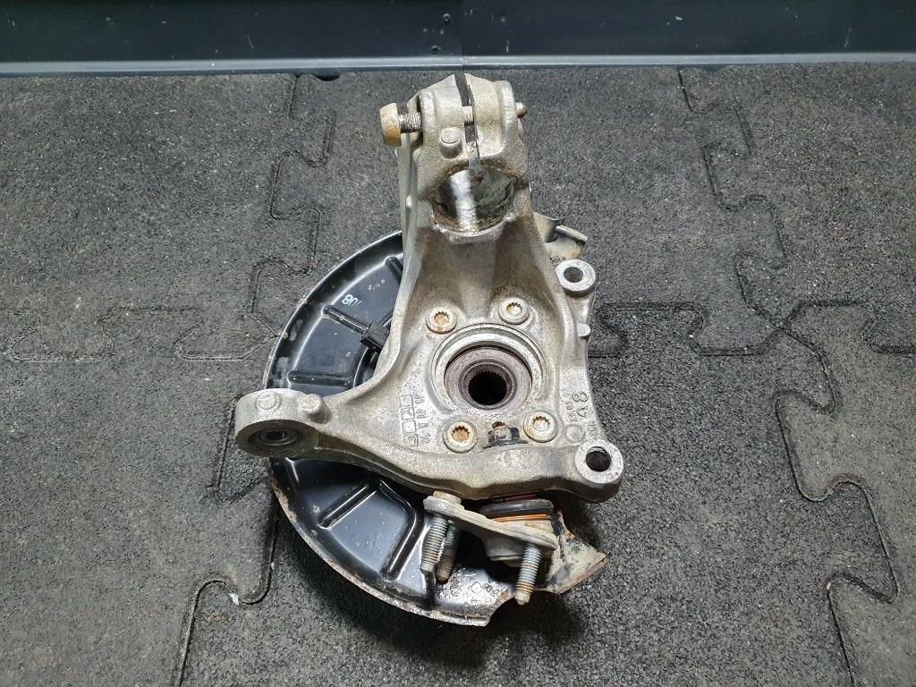 Fuzeta stanga fata VOLKSWAGEN PASSAT Variant 3C5 2005 - 2011 2.0 TDI BMP 3C0407257G