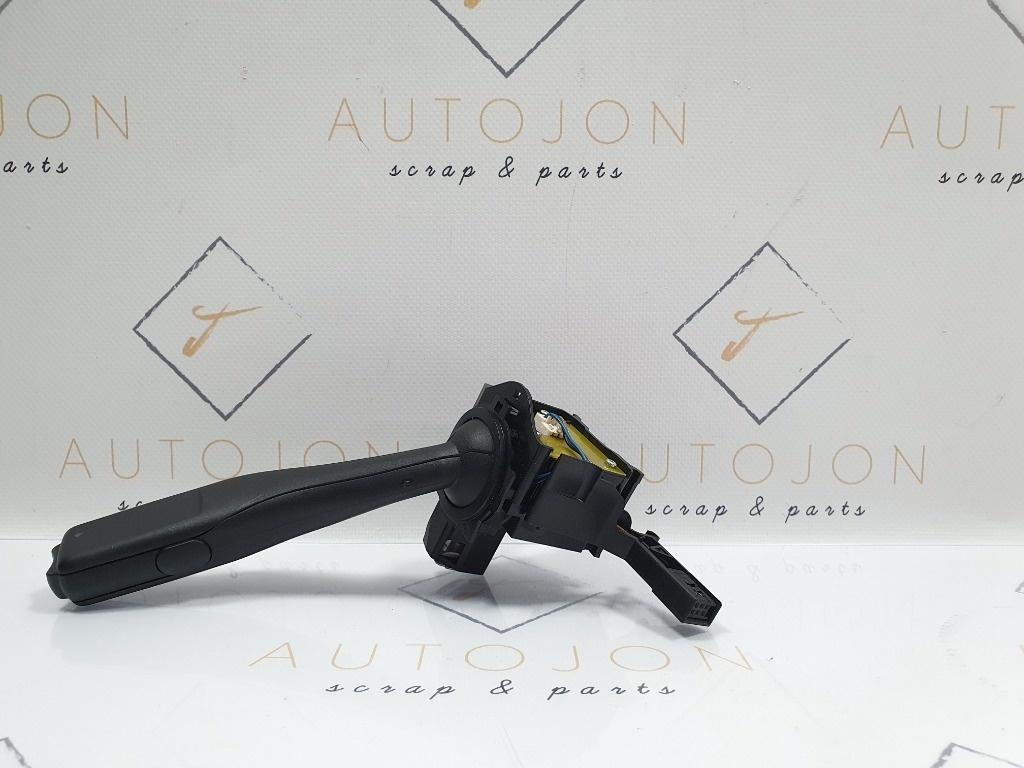 Maneta stergator VOLKSWAGEN JETTA III 1K2 2004 - 2010 1K0953519L