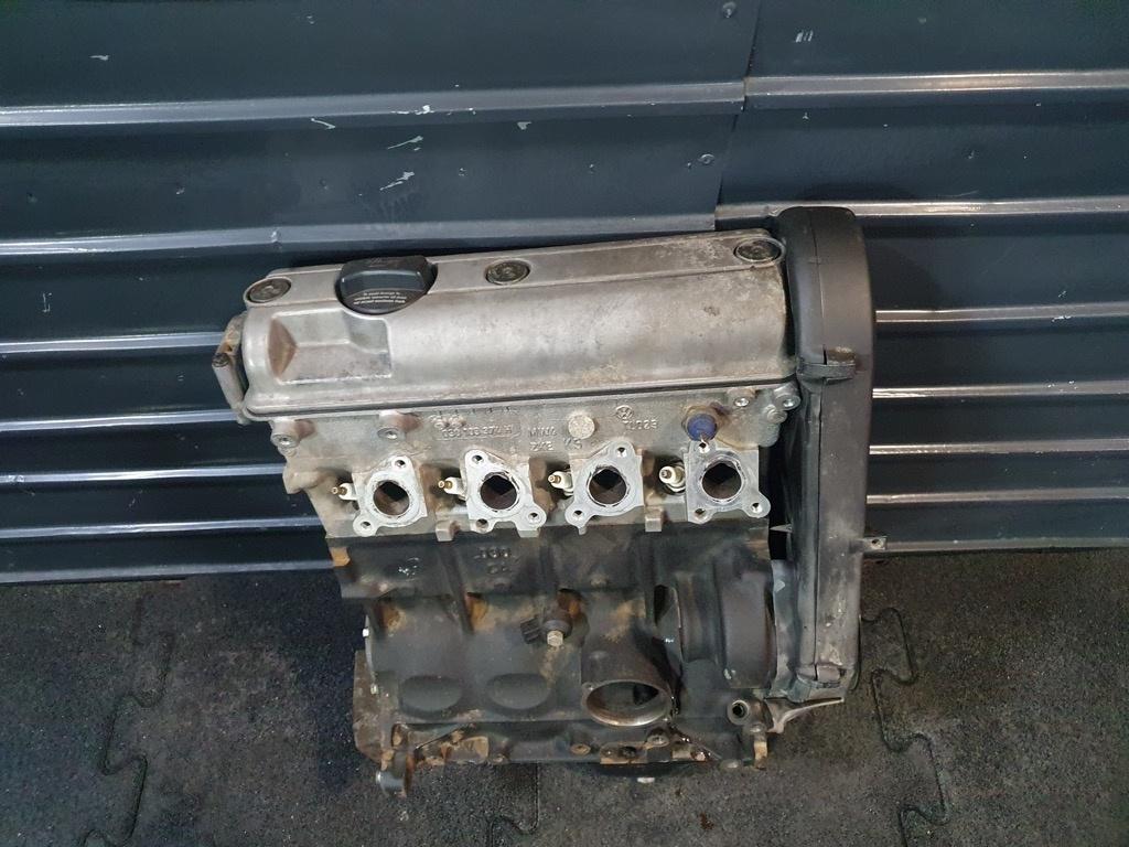 Motor complet fara anexe 1.4 APQ VOLKSWAGEN POLO 6N1 1994 - 1999 030100104AX