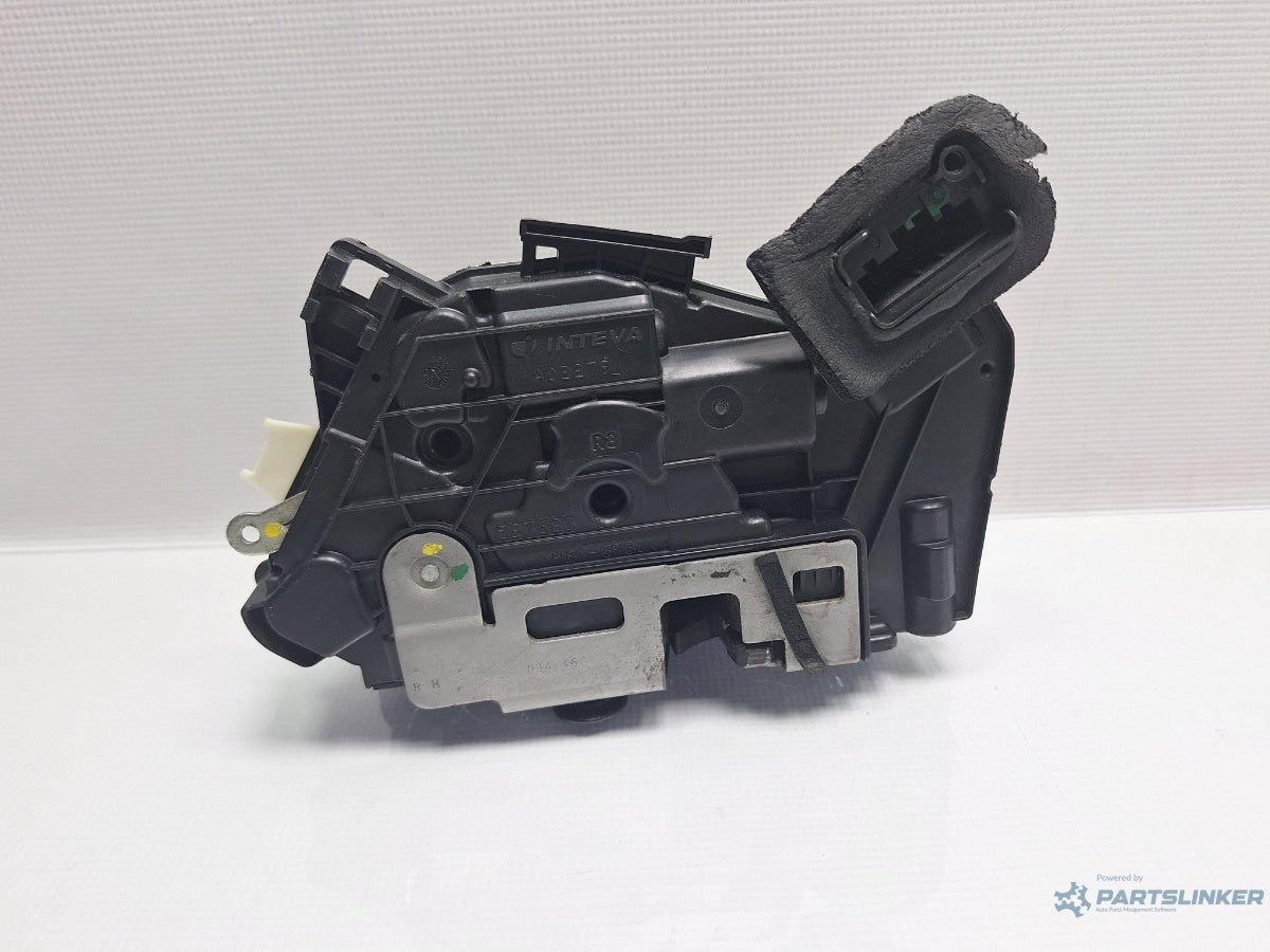 Broasca usa dreapta fata VOLKSWAGEN JETTA IV 162, 163, AV3, AV2 2009 - > TDI CAYC 5K1837016H