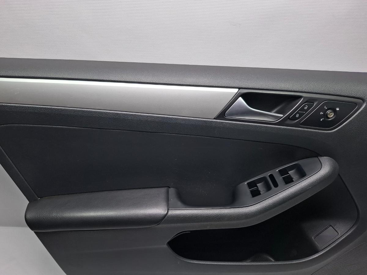 Panou usa stanga fata VOLKSWAGEN JETTA IV 162, 163, AV3, AV2 2012 1.6 TDI CAYC 77KW|105HP 2012