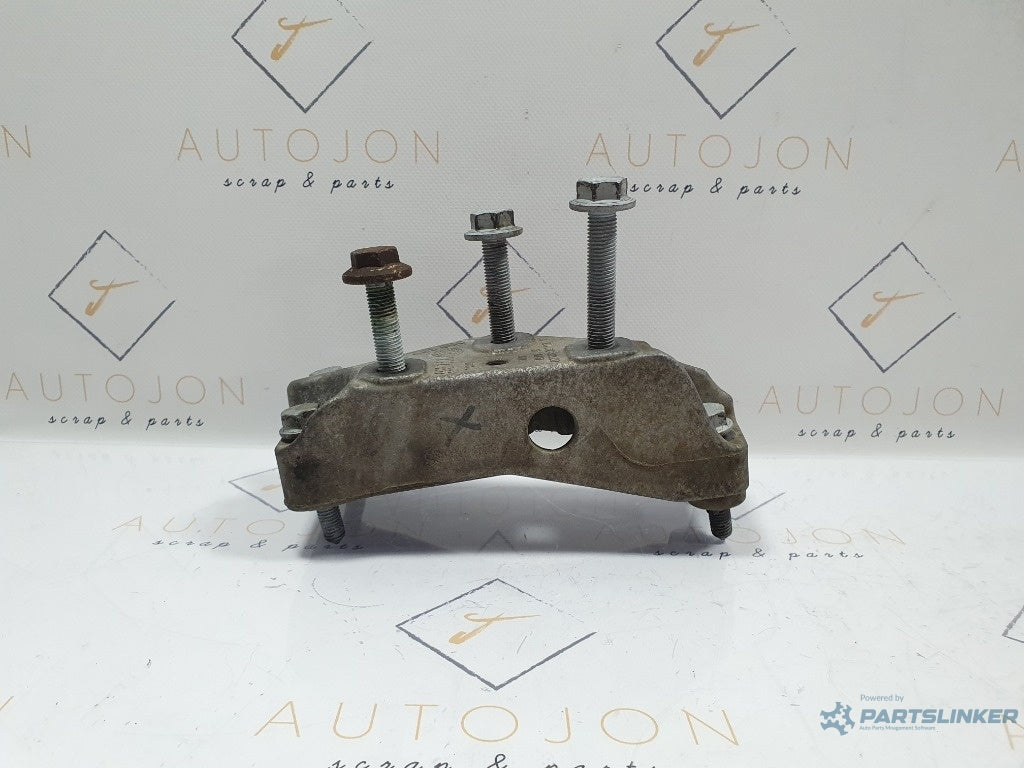 Suport cutie viteze VOLKSWAGEN PASSAT Variant 3G5 2014 - > TDI CRLB, DBGA, DFGA 3Q0199117Suport cutie viteze VOLKSWAGEN PASSAT Variant 3G5 2014 - > TDI CRLB, DBGA, DFGA 3Q0199117