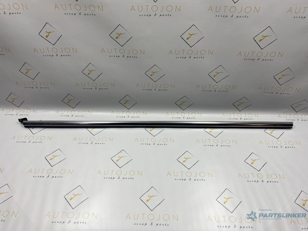 Perie cromata geam dreapta spate VOLKSWAGEN PASSAT Variant 3G5 2014 - > TDI CRLB, DBGA, DFGA 3G9839476