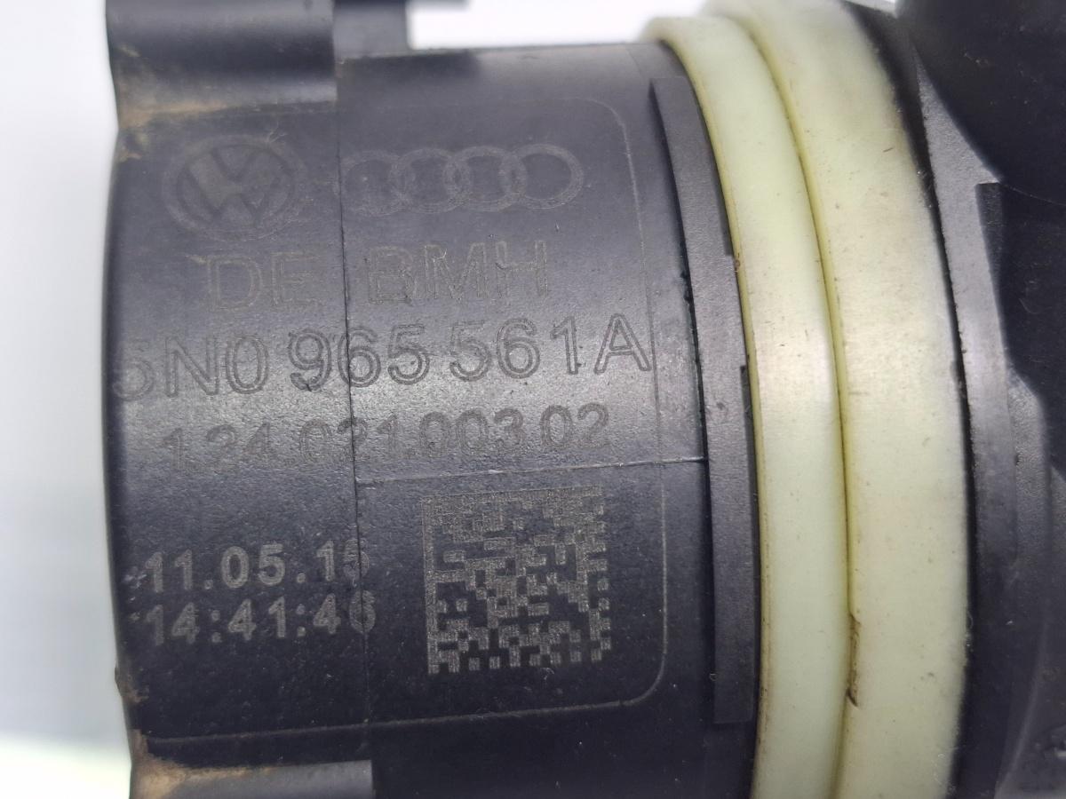 Pompa apa auxiliara VOLKSWAGEN TOURAN 1T3 2010 - 2015 TDI CFHC 5N0965561A
