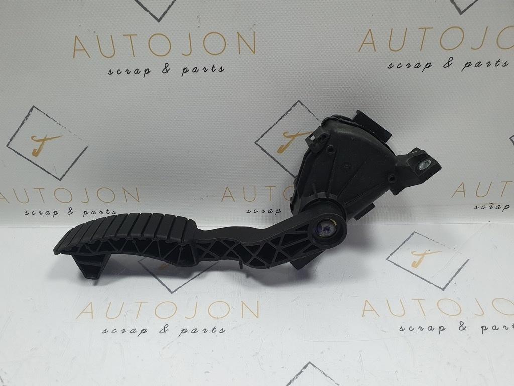 Pedala de acceleratie RENAULT LAGUNA I Grandtour K56_ 1995 - 20021.9 dCi F9Q 718 8200002904