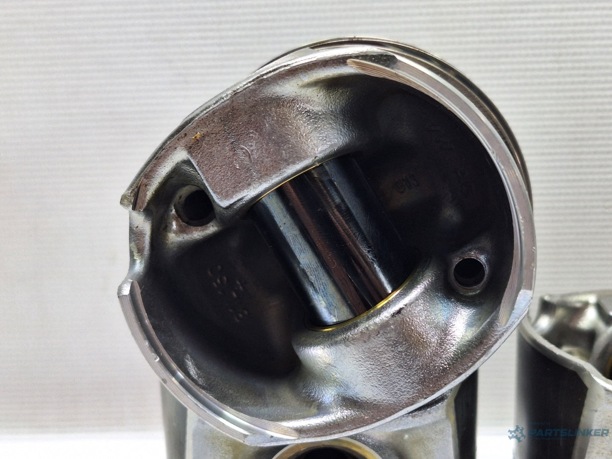 Set pistoane SEAT LEON III 5F1 2012 - > TDI CUNA, CUPA, DJGA 04L107065M