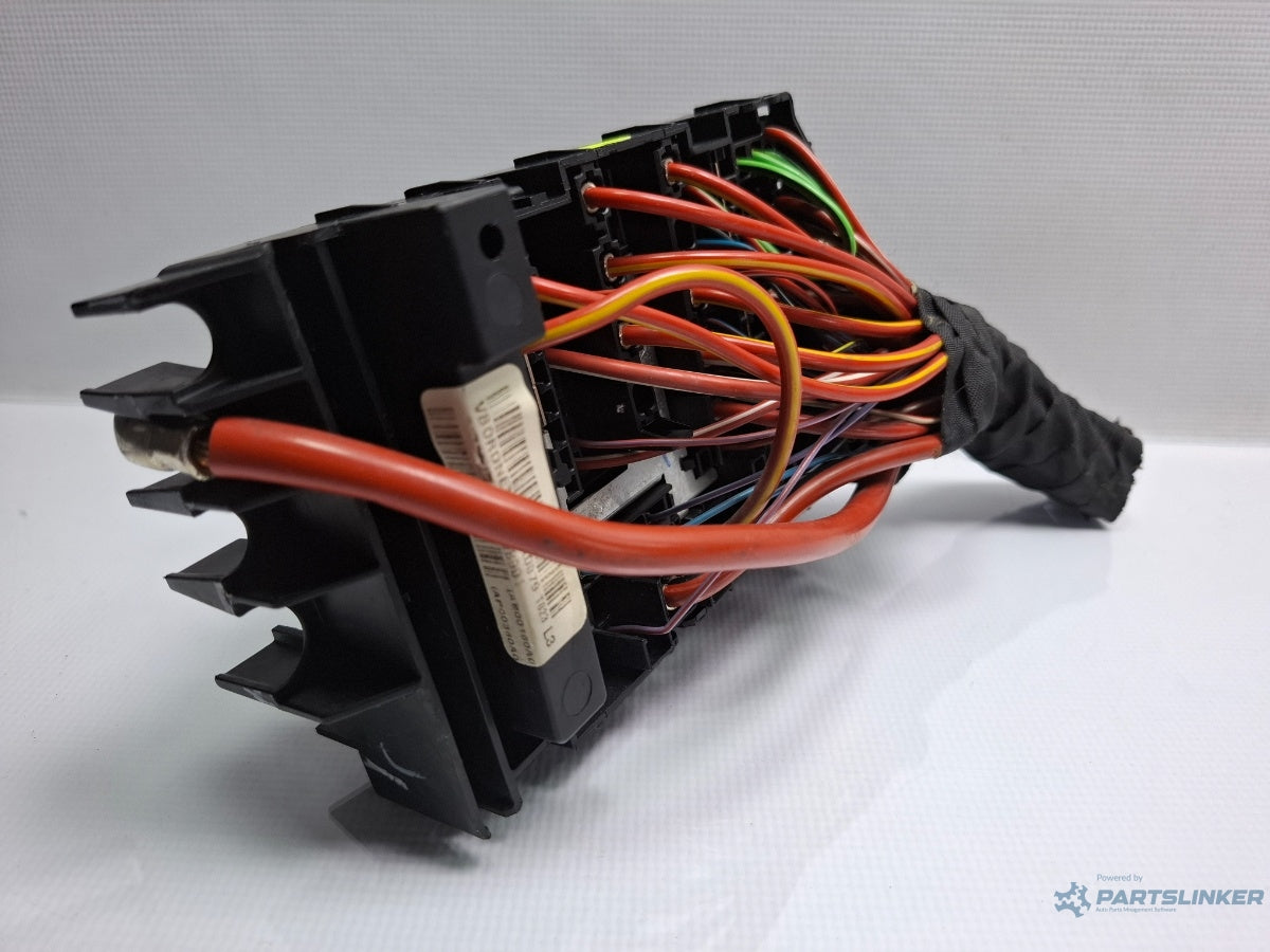 Panou sigurante VOLKSWAGEN JETTA IV 162, 163, AV3, AV2 2009 - > TDI CAYC 5C0937819K