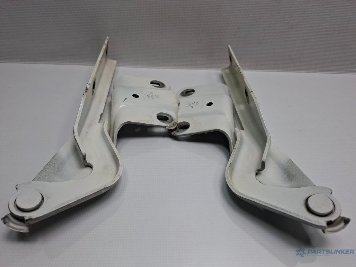 Set balama capota VOLKSWAGEN JETTA IV 162, 163, AV3, AV2 2009 - > TDI CAYC 5C6823301 , 5C6823302