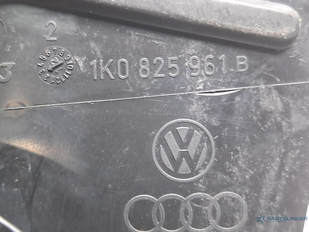 Capac scut podea stanga VOLKSWAGEN JETTA IV 162, 163, AV3, AV2 2009 - > TDI CAYC 1K0825961B