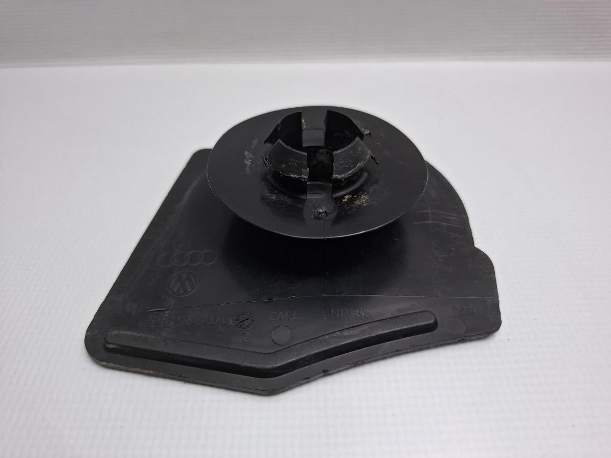 Capac scut podea stanga VOLKSWAGEN JETTA IV 162, 163, AV3, AV2 2012 1.6 TDI CAYC 77KW|105HP 2012