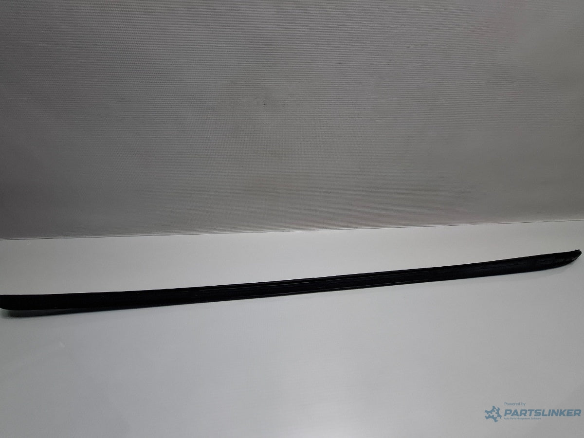 Cheder parbriz stanga VOLKSWAGEN JETTA IV 162, 163, AV3, AV2 2009 - > TDI CAYC 5C6854327B