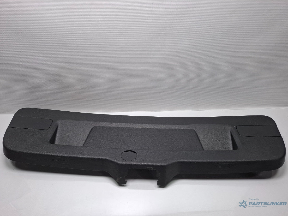 Ornament haion VOLKSWAGEN JETTA IV 162, 163, AV3, AV2 2009 - > TDI CAYC 5C6867605A