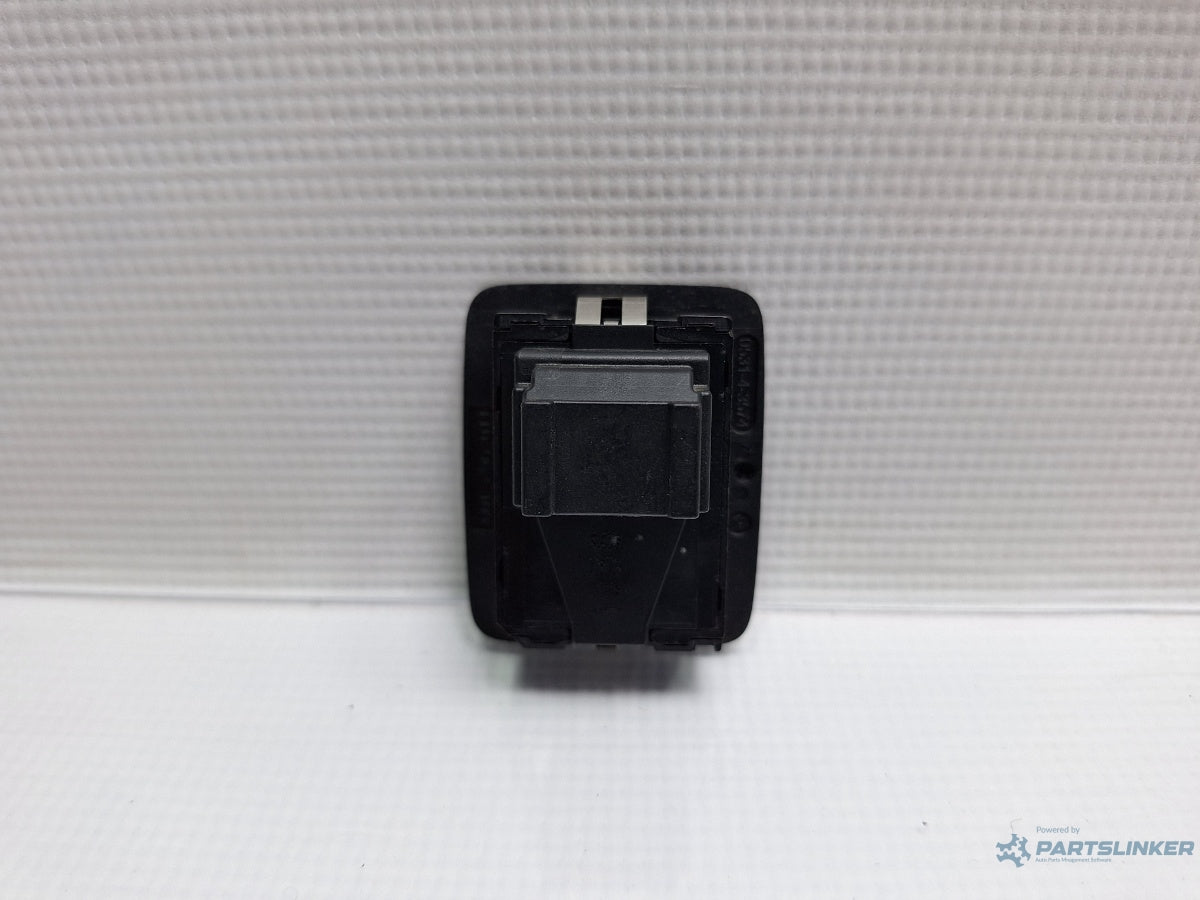 Buton dezactivare alarma VOLKSWAGEN PASSAT Variant 3C5 2005 - 2011 TDI BMR, CBBB 1T0962109
