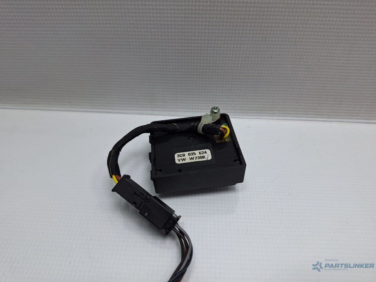 Comutator unitate de control telefon VOLKSWAGEN PASSAT Variant 3C5 2005 - 2011 TDI BMR, CBBB 3C0035624