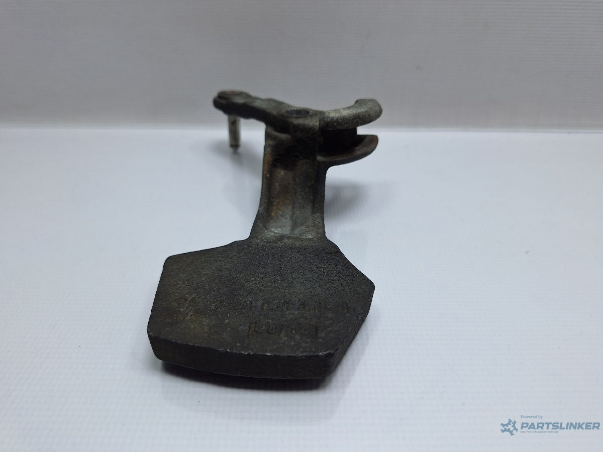 Contragreutate timonerie VOLKSWAGEN JETTA IV 162, 163, AV3, AV2 2009 - > TDI CAYC 1K0711046M