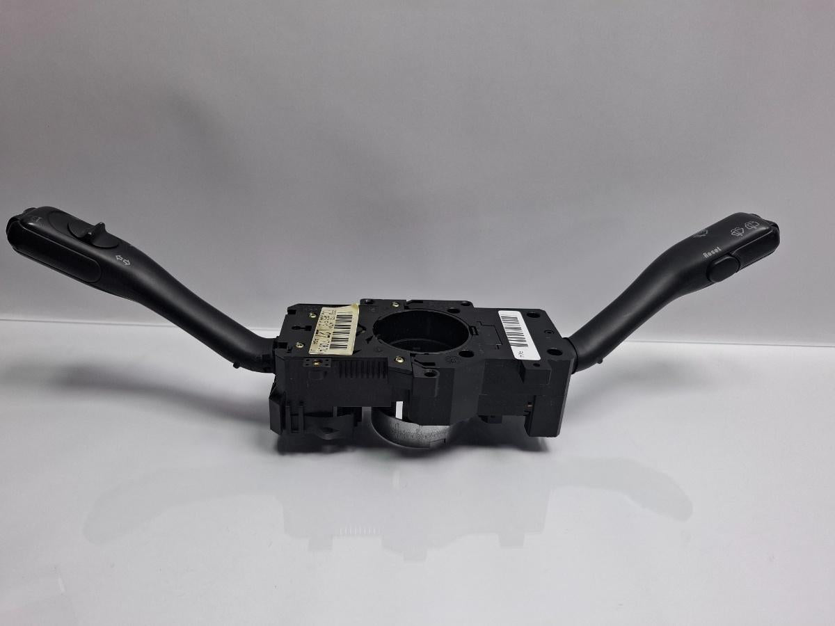 Bloc manete cu tempomat VOLKSWAGEN PASSAT Variant 3B6 2000 - 2005 TDI AVB 1J0953513