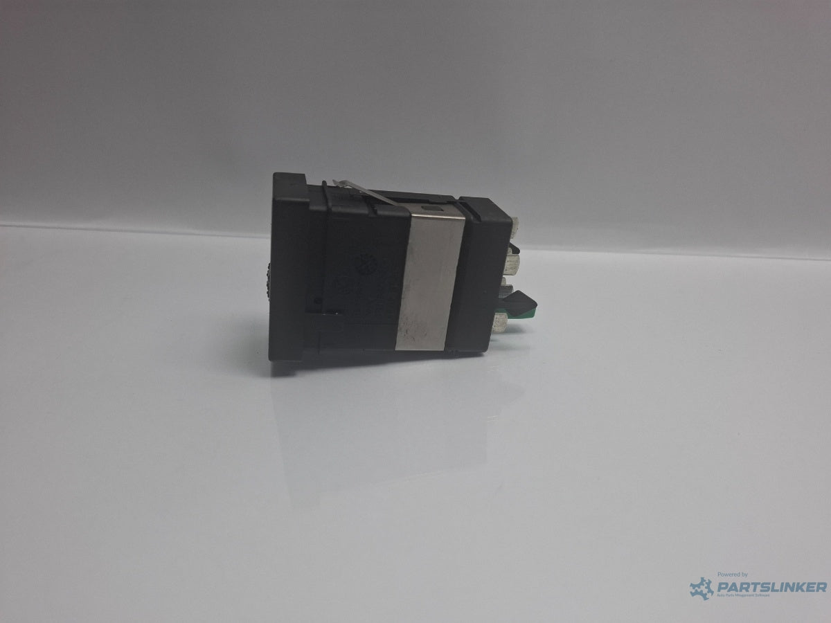 Buton incalzire scaun stanga VOLKSWAGEN PASSAT Variant 3B6 2000 - 2005 TDI AVB 3B0963563C