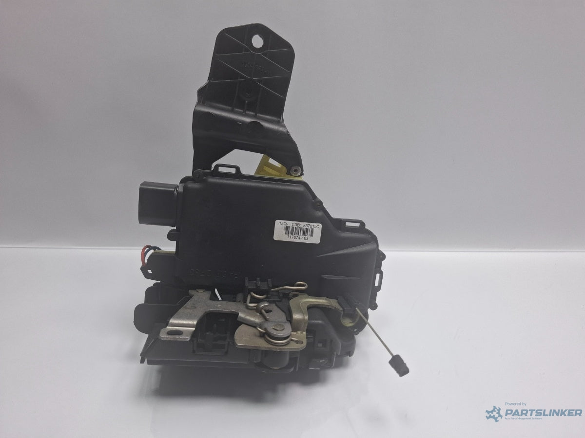Broasca usa stanga fata VOLKSWAGEN PASSAT Variant 3B6 2000 - 2005 TDI AVB 3B1837015Q