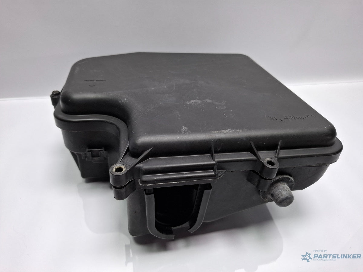 Capac panou sigurante VOLKSWAGEN PASSAT Variant 3B6 2000 - 2005 TDI AVB 8D1907613A