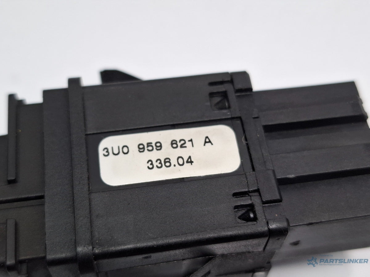 Buton dezaburire luneta SKODA SUPERB 3U4 2001 - 2008 TDI AVF, AWX 3U0959621A