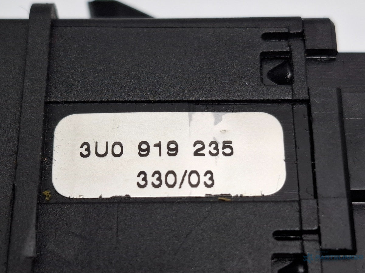 Buton airbag SKODA SUPERB 3U4 2001 - 2008 TDI AVF, AWX 3U0919235