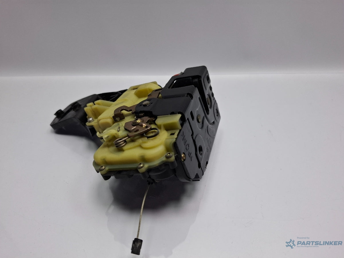 Broasca usa stanga fata SKODA SUPERB 3U4 2001 - 2008 TDI AVF, AWX 3B1837015Q