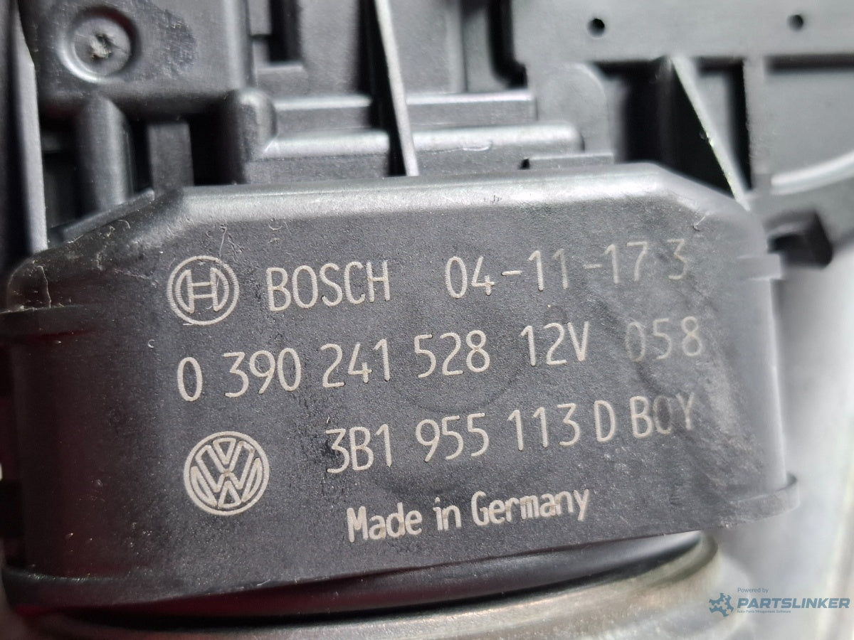 Ansamblu stergatoare SKODA SUPERB 3U4 2001 - 2008 TDI AVF, AWX BOSCH 0390241528 3B1955131D