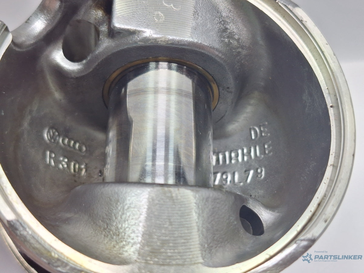 Piston 1/2 SKODA SUPERB 3U4 2001 - 2008 TDI AVF, AWX 038107065EL