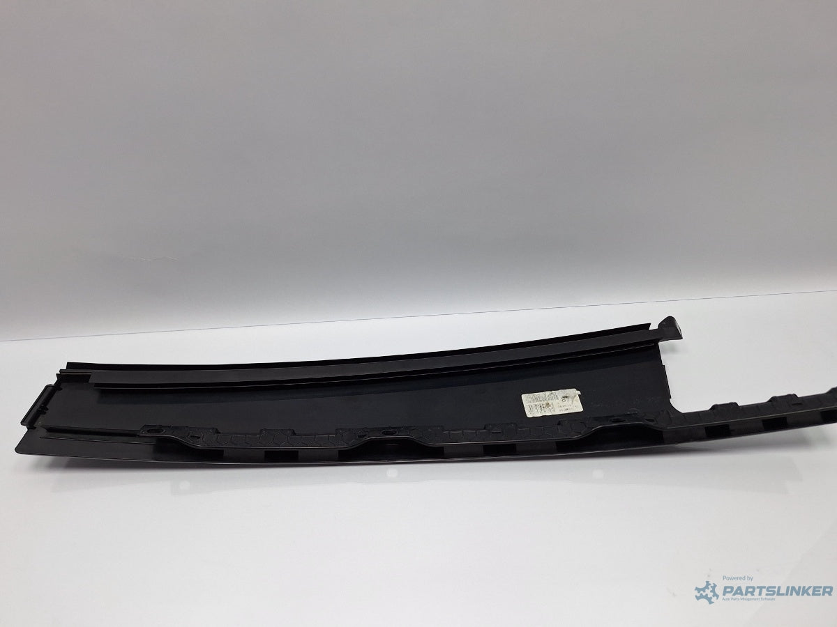 Ornament usa stanga spate SKODA OCTAVIA Combi 5E5 2012 - > TDI CKFC, CRMB, CYKA 5E0839901