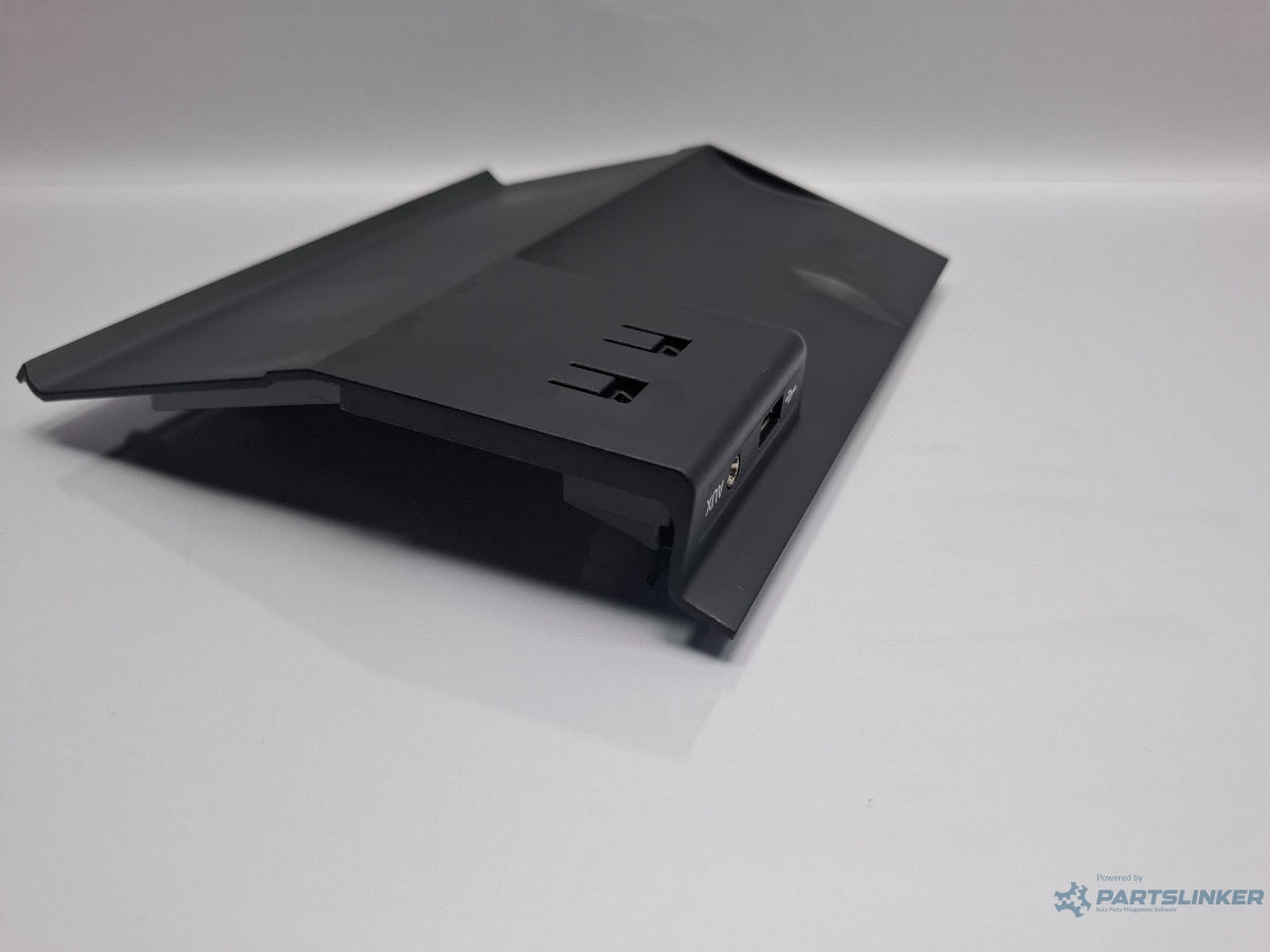 Mufa Auxiliara / USB SKODA OCTAVIA Combi 5E5 2012 - > TDI CKFC, CRMB, CYKA 5E1857367